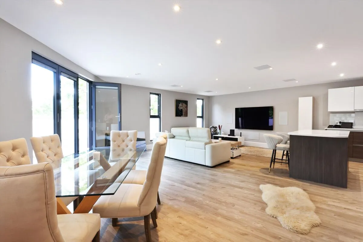Pittville Crescent, Cheltenham, GL52, photo 9
