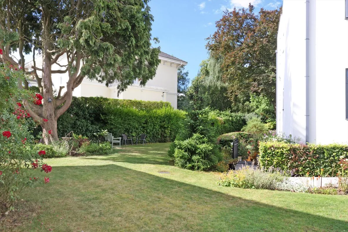 Pittville Crescent, Cheltenham, GL52, photo 20