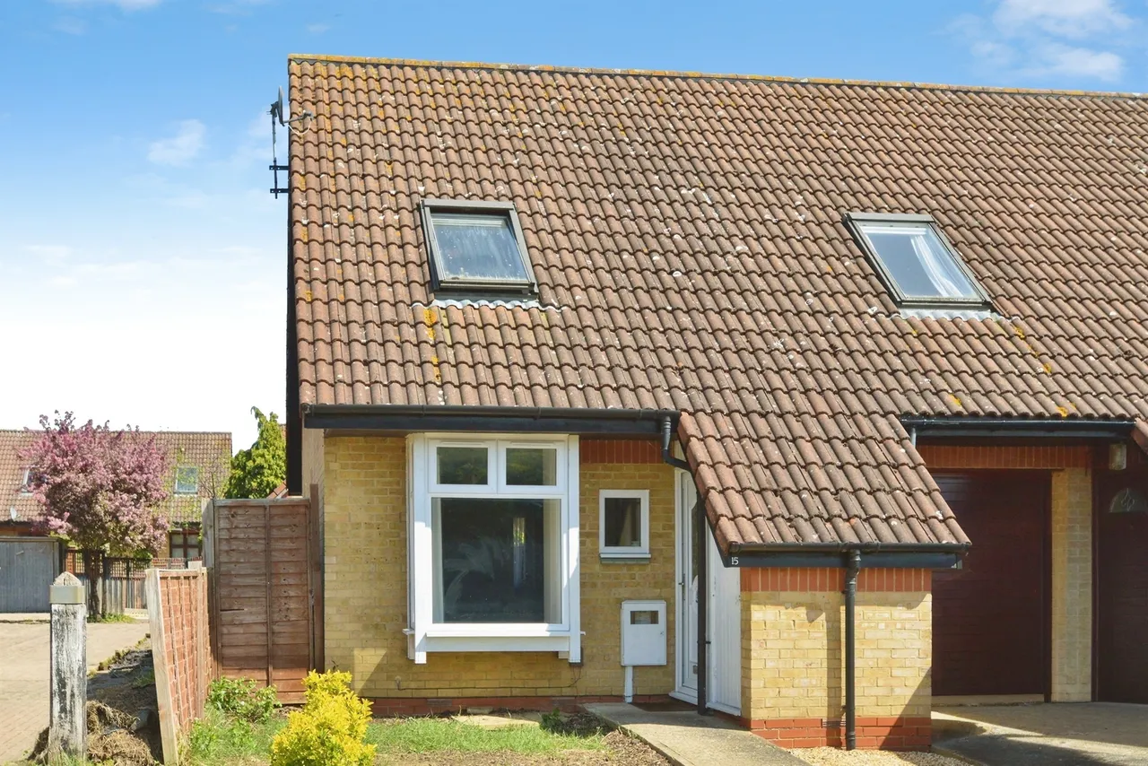2 bed house for sale — Redwood Gate, Shenley Lodge, Milton Keynes
