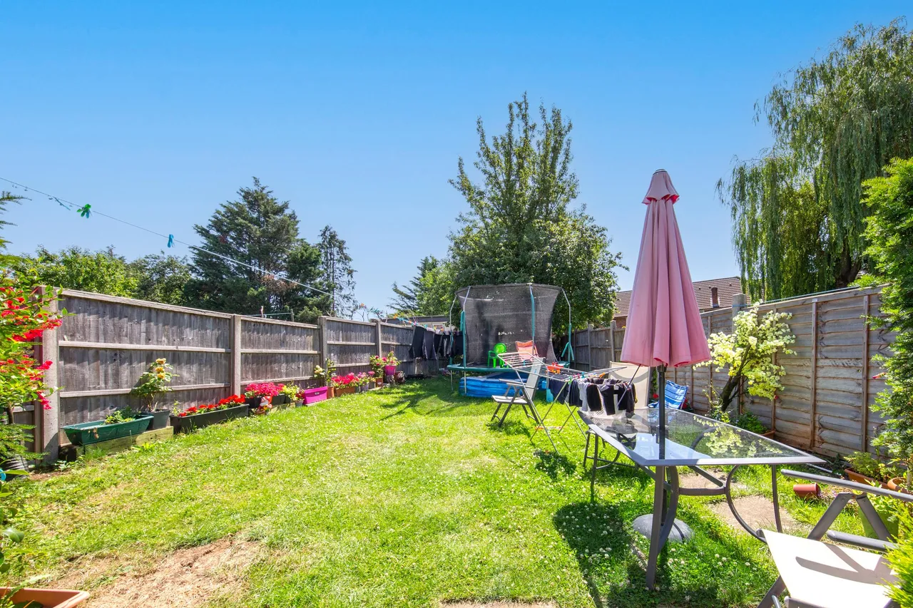 Fortescue Road, Edgware, HA8, photo 2