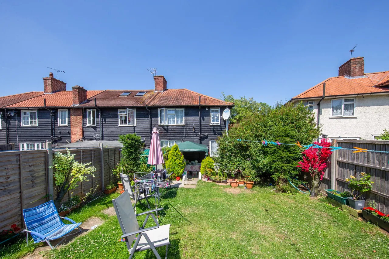 Fortescue Road, Edgware, HA8, photo 3