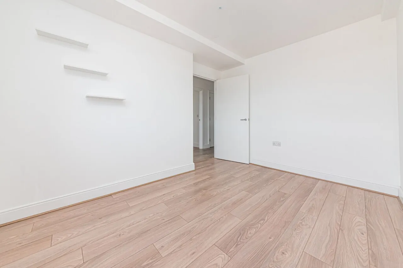 London Road, Blackwater, GU17, photo 7
