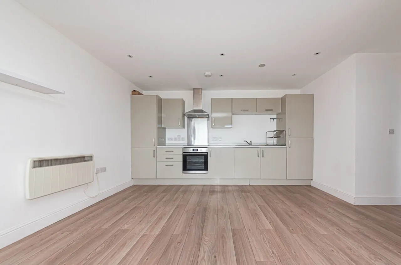 London Road, Blackwater, GU17, photo 16