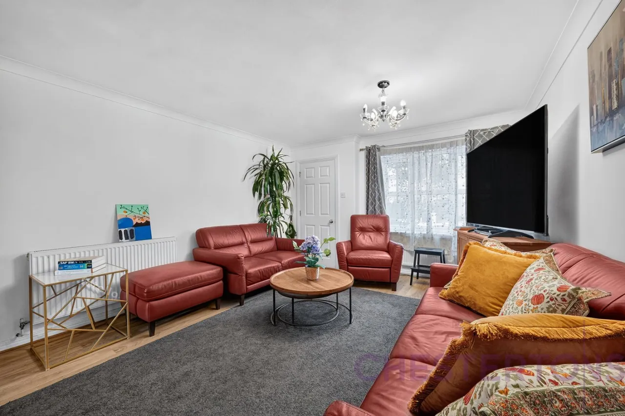 3 bed house to rent, Tunnel Avenue, London, SE10
