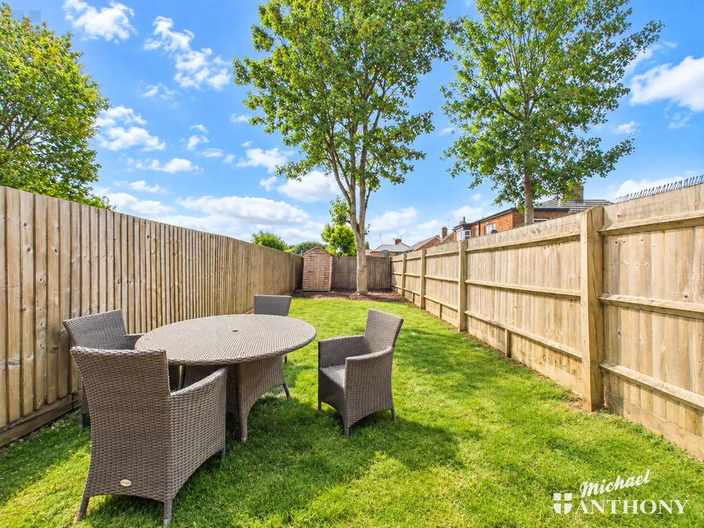 Honeysuckle Place, Weston Turville, HP22, photo 14