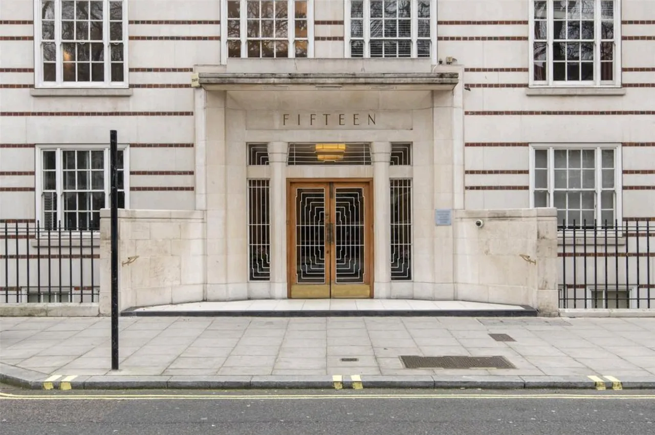 Portman Square, Marylebone, W1H, photo 2