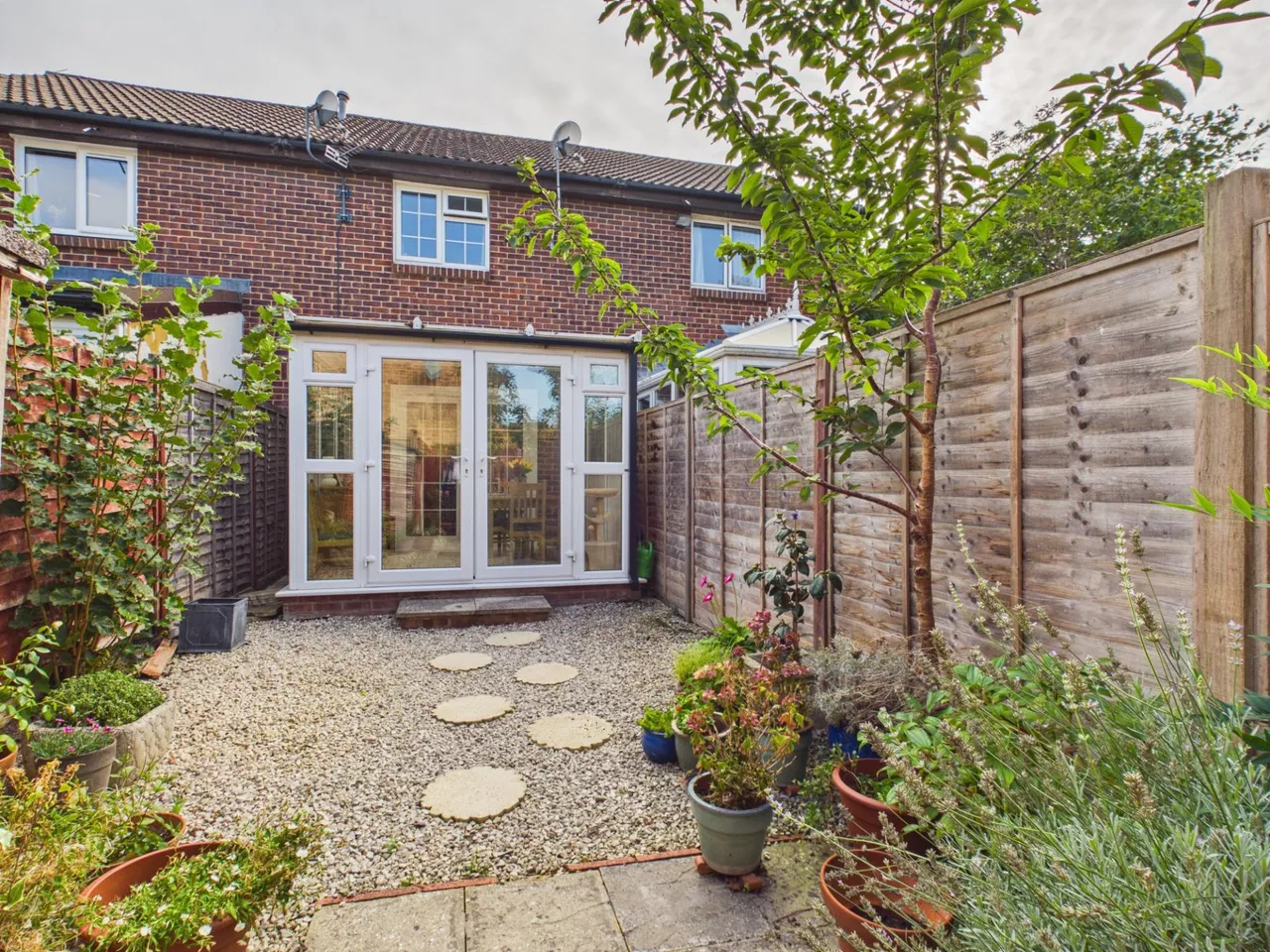 Pemberton Gardens, Calcot, RG31, photo 9