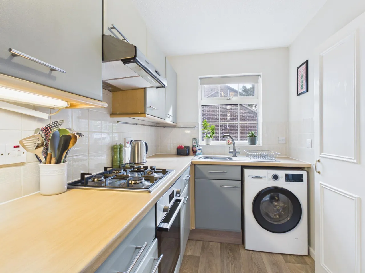 Pemberton Gardens, Calcot, RG31, photo 11