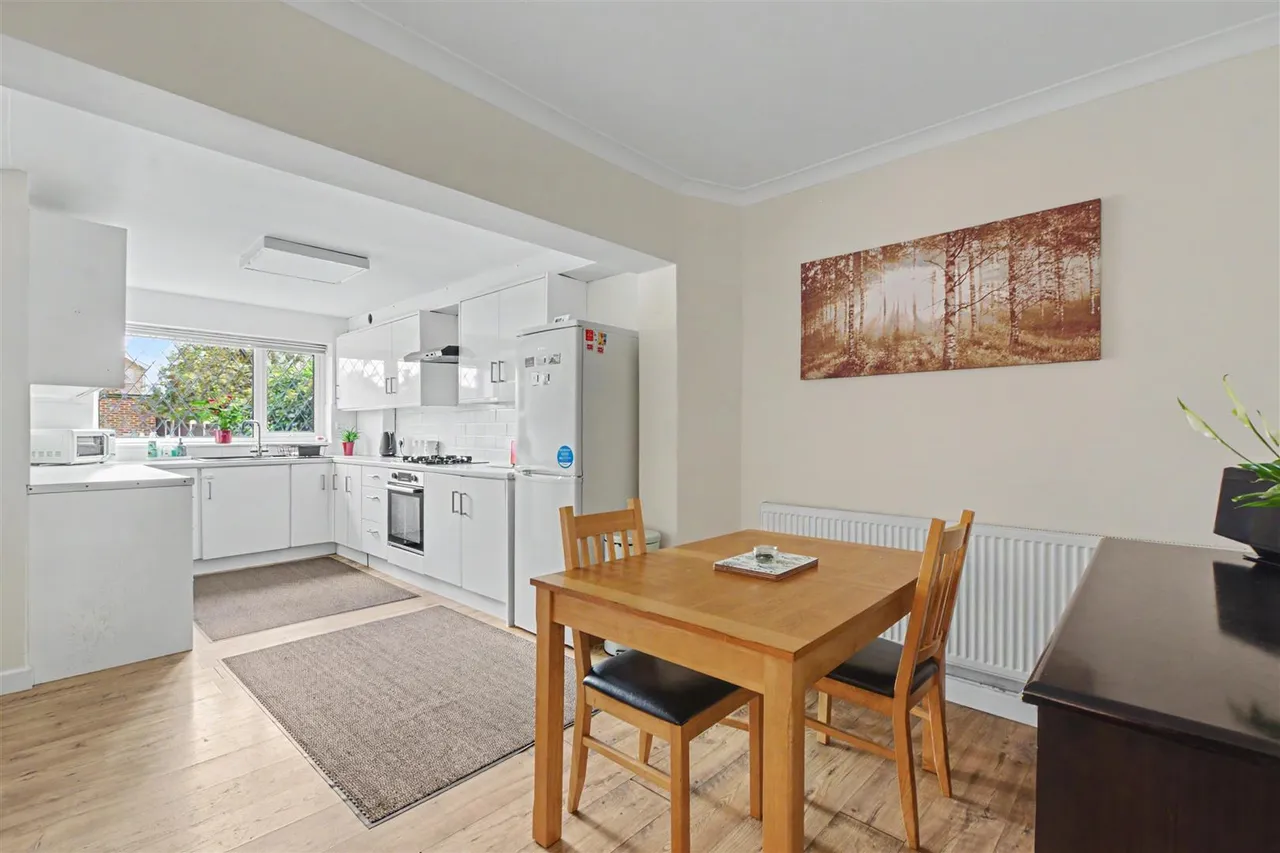 Newbery Avenue, Long Eaton, NG10, photo 7