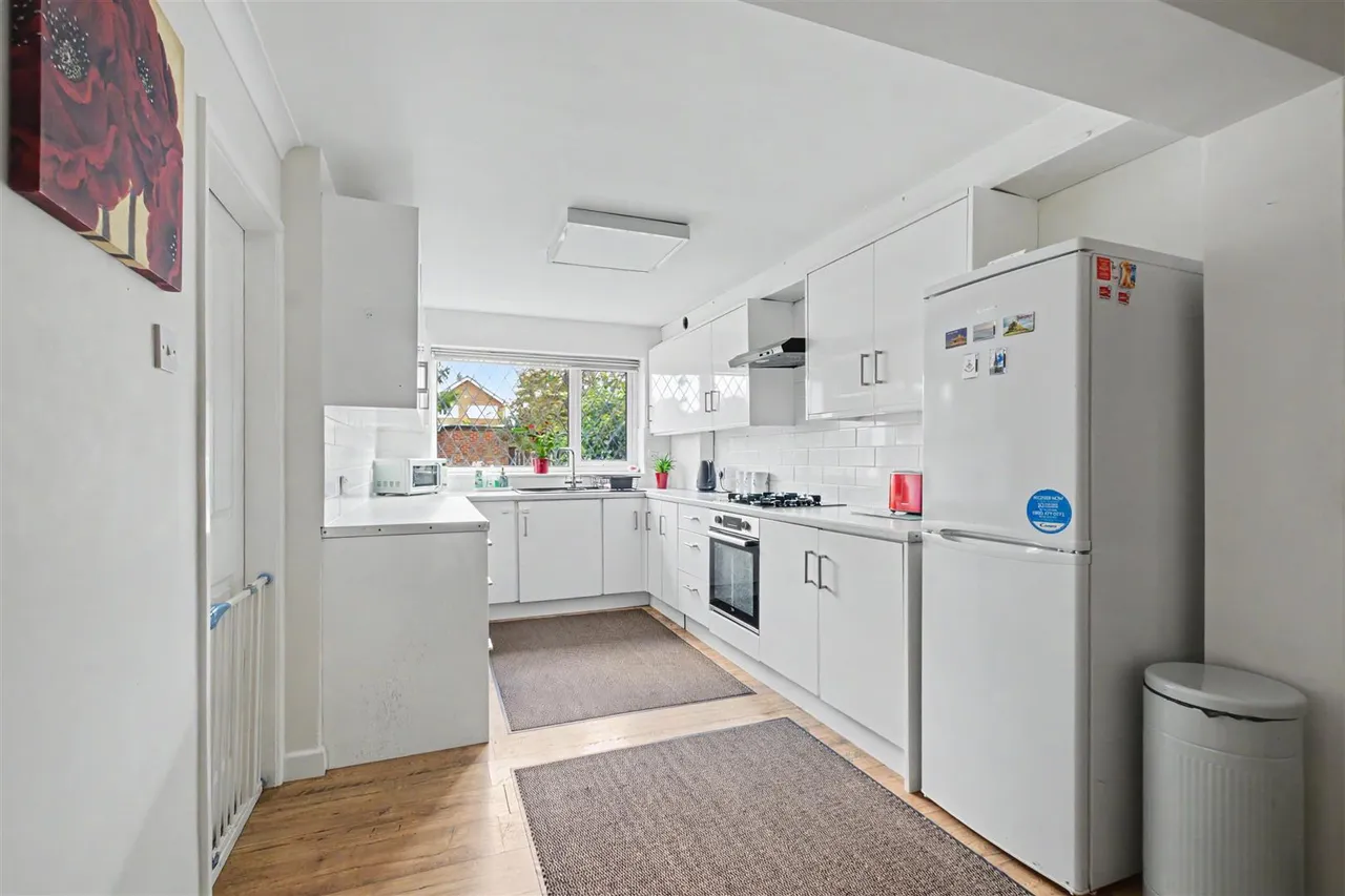 Newbery Avenue, Long Eaton, NG10, photo 3