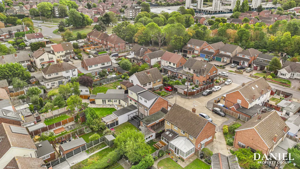 Victoria Close, Laindon, SS15, photo 28