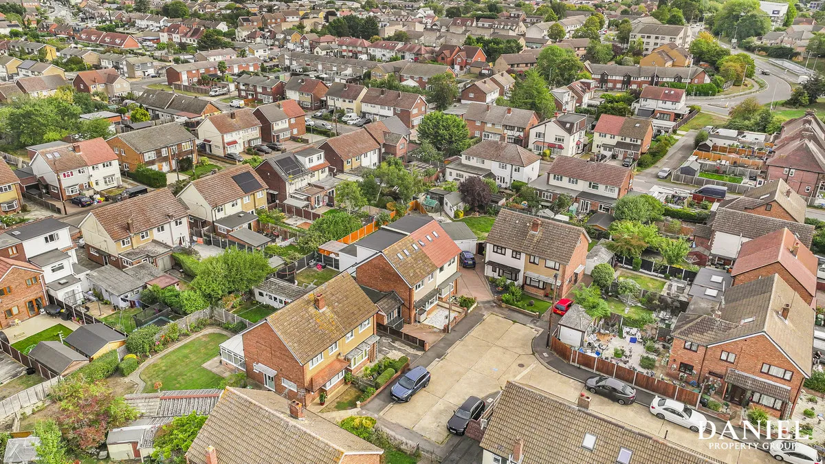 Victoria Close, Laindon, SS15, photo 26