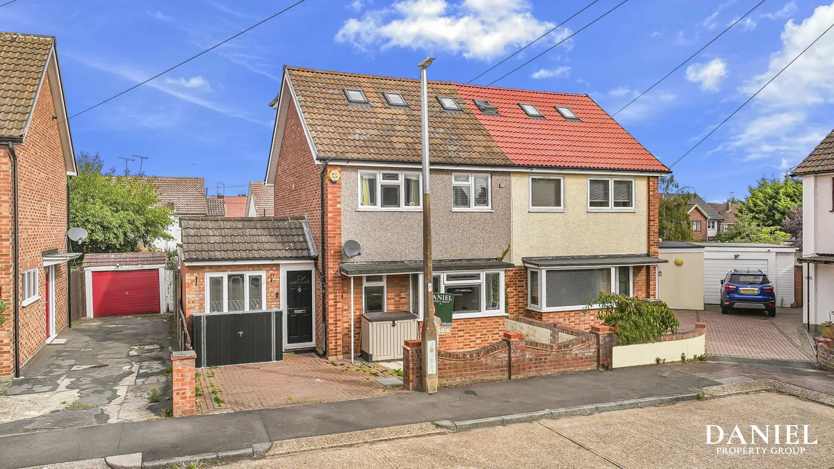 3 bed property for sale, Victoria Close, Laindon, SS15