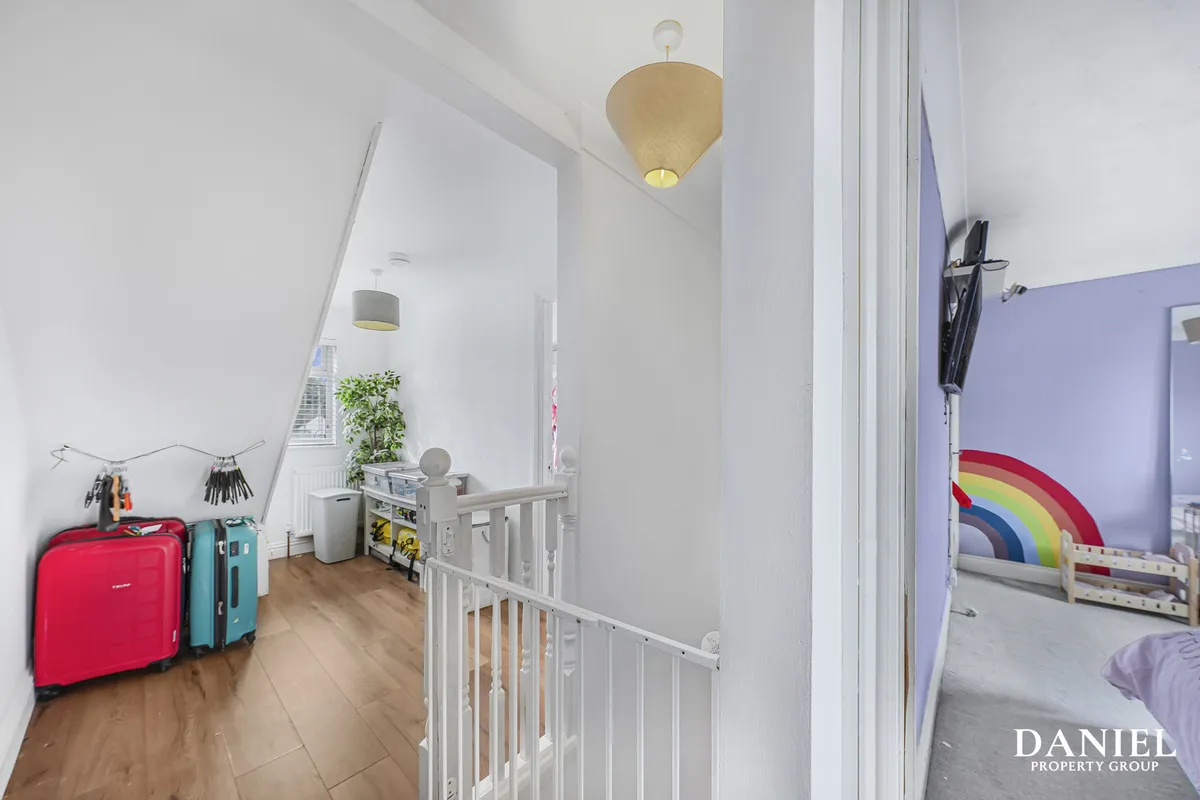 Victoria Close, Laindon, SS15, photo 20