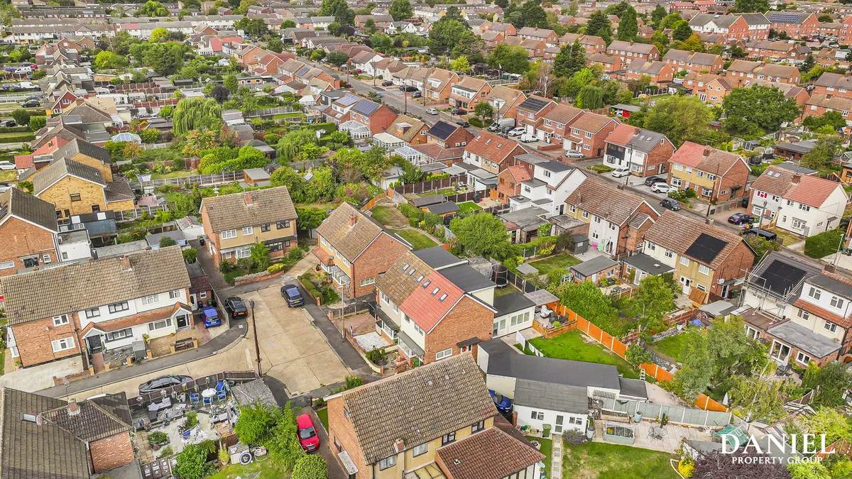 Victoria Close, Laindon, SS15, photo 29