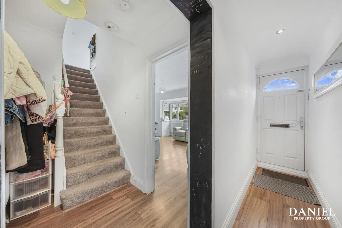 Victoria Close, Laindon, SS15, photo 5