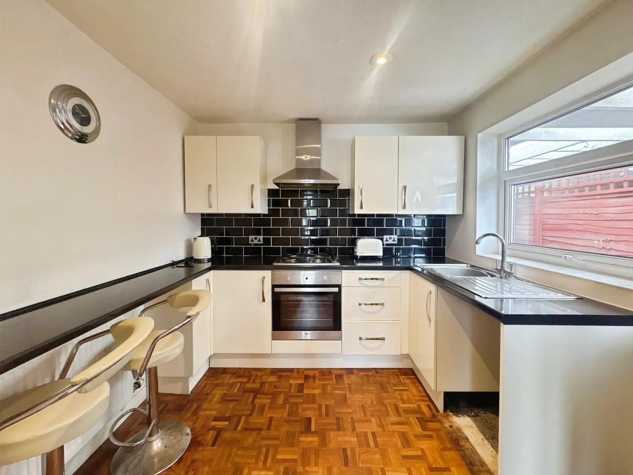 West Meade, Maghull, L31, photo 2