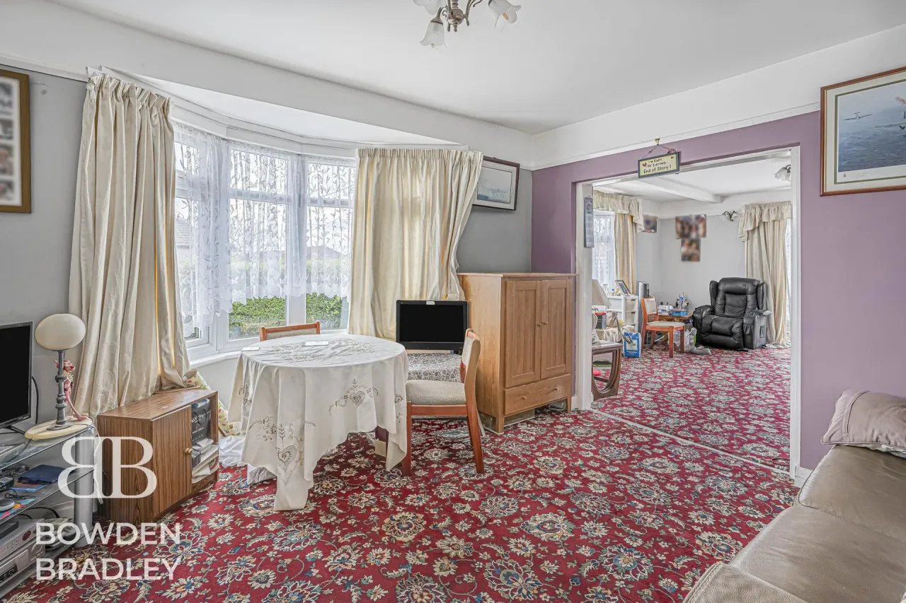 Central Avenue, Corringham, SS17, photo 3