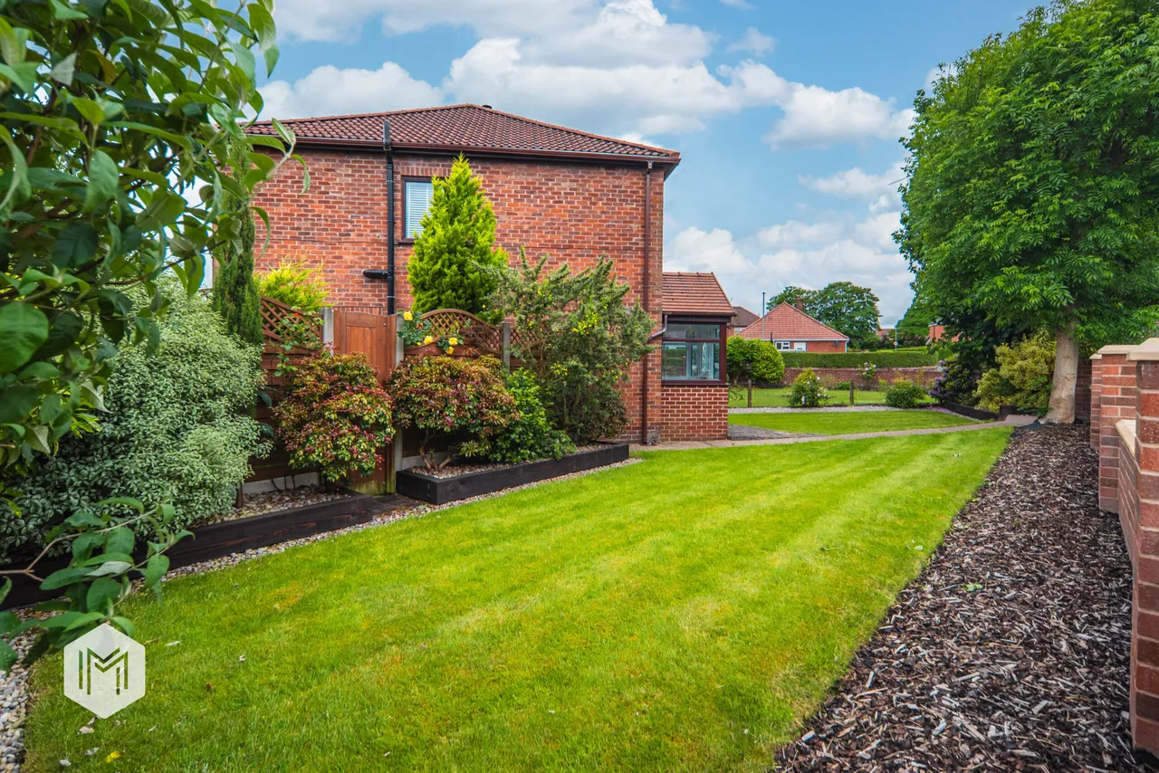 Bradford Park Drive, Bolton, BL2 1PA, photo 19