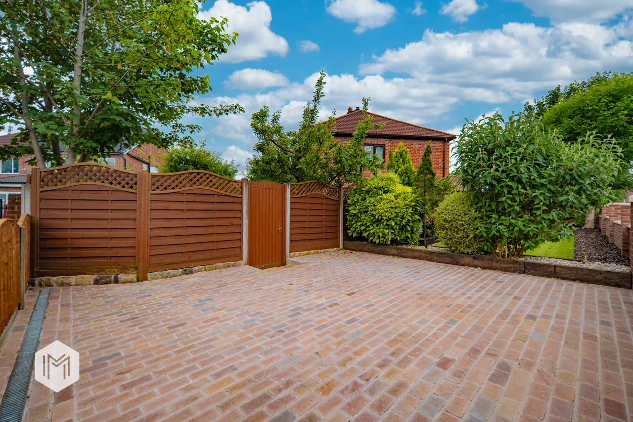 Bradford Park Drive, Bolton, BL2 1PA, photo 18
