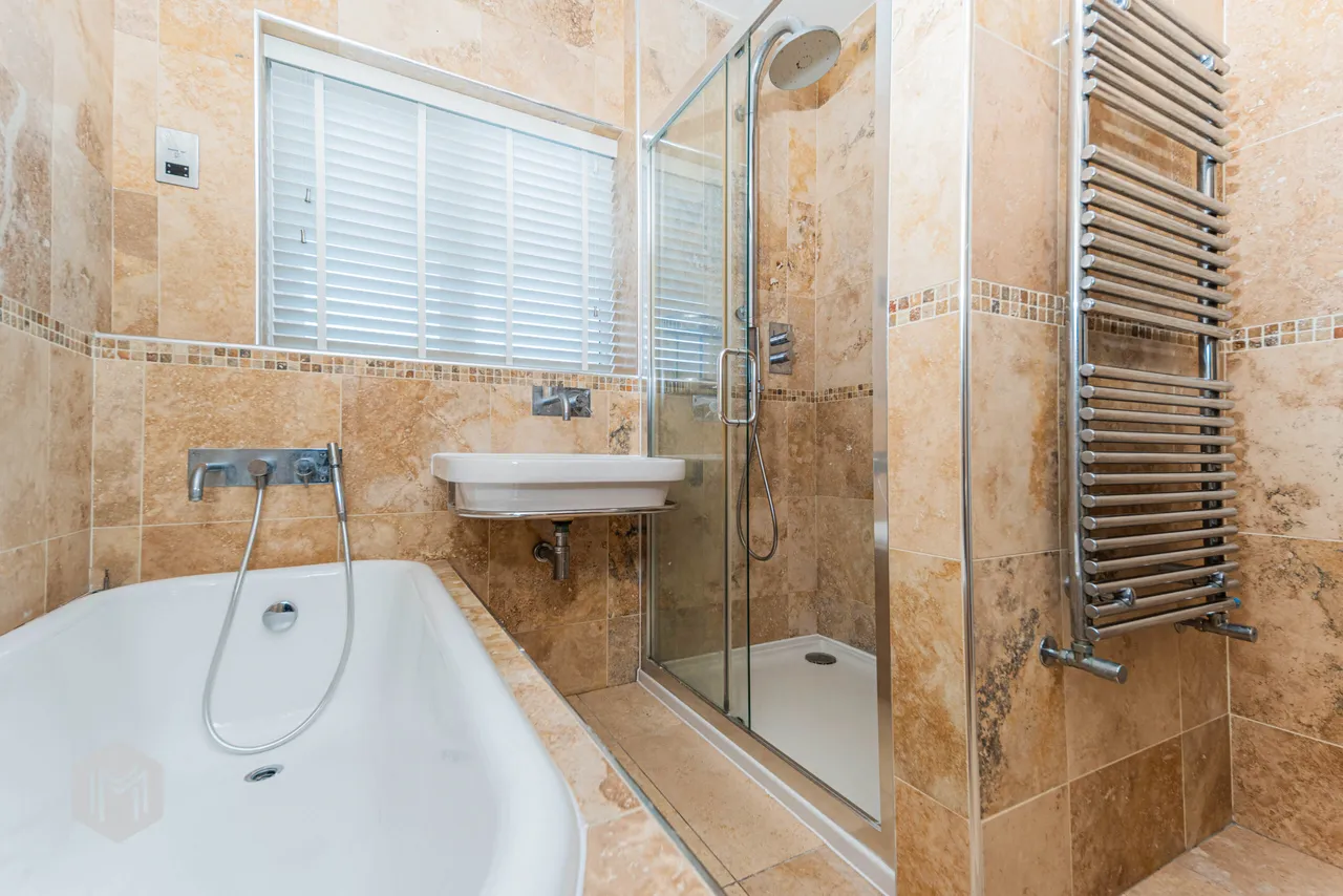 Bradford Park Drive, Bolton, BL2 1PA, photo 10