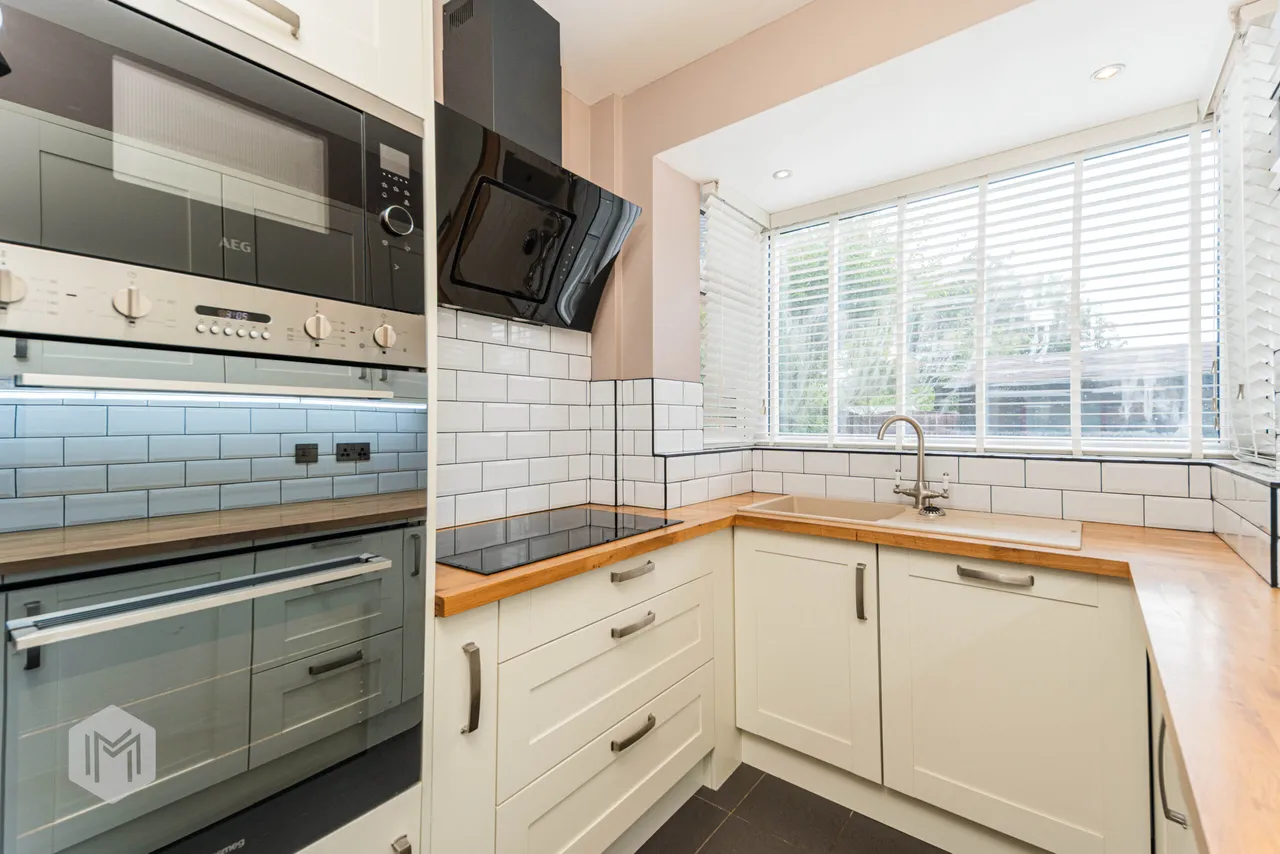 Bradford Park Drive, Bolton, BL2 1PA, photo 5