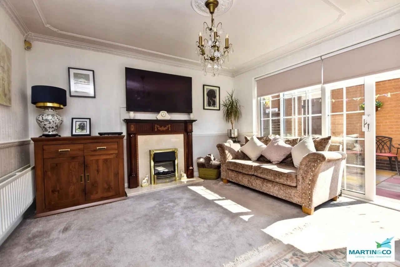 Andrew Close, Stoke Golding, photo 3