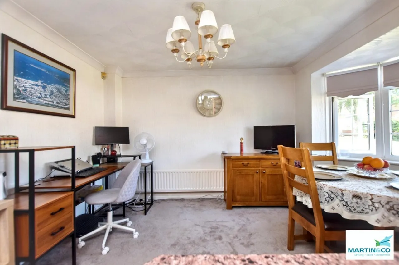 Andrew Close, Stoke Golding, photo 8