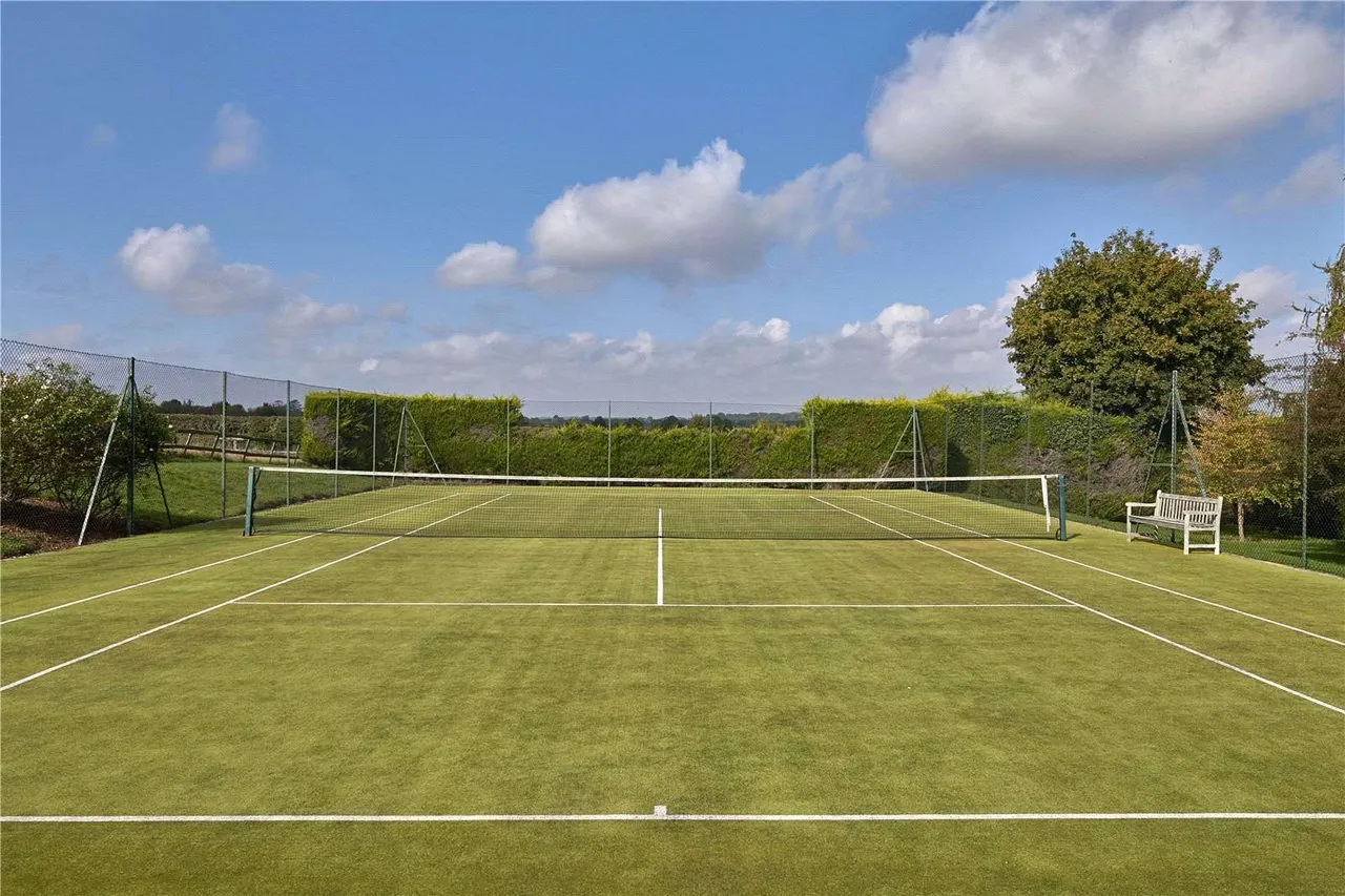Winterbourne, Newbury, Berkshire, RG20 8AU, photo 12