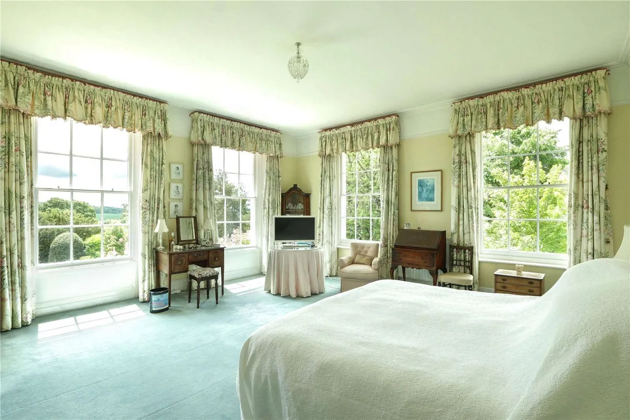 Winterbourne, Newbury, Berkshire, RG20 8AU, photo 11
