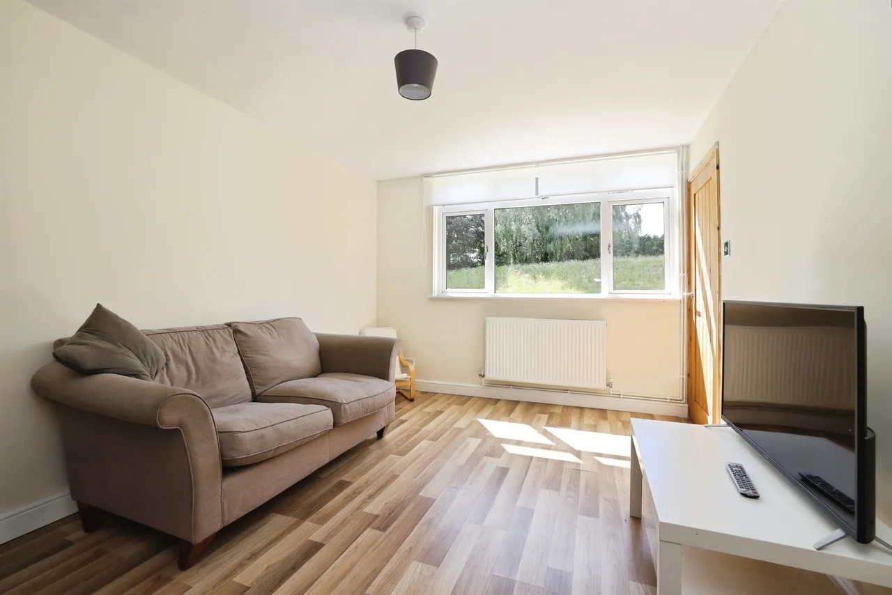 Woodland Way, Devizes, photo 3