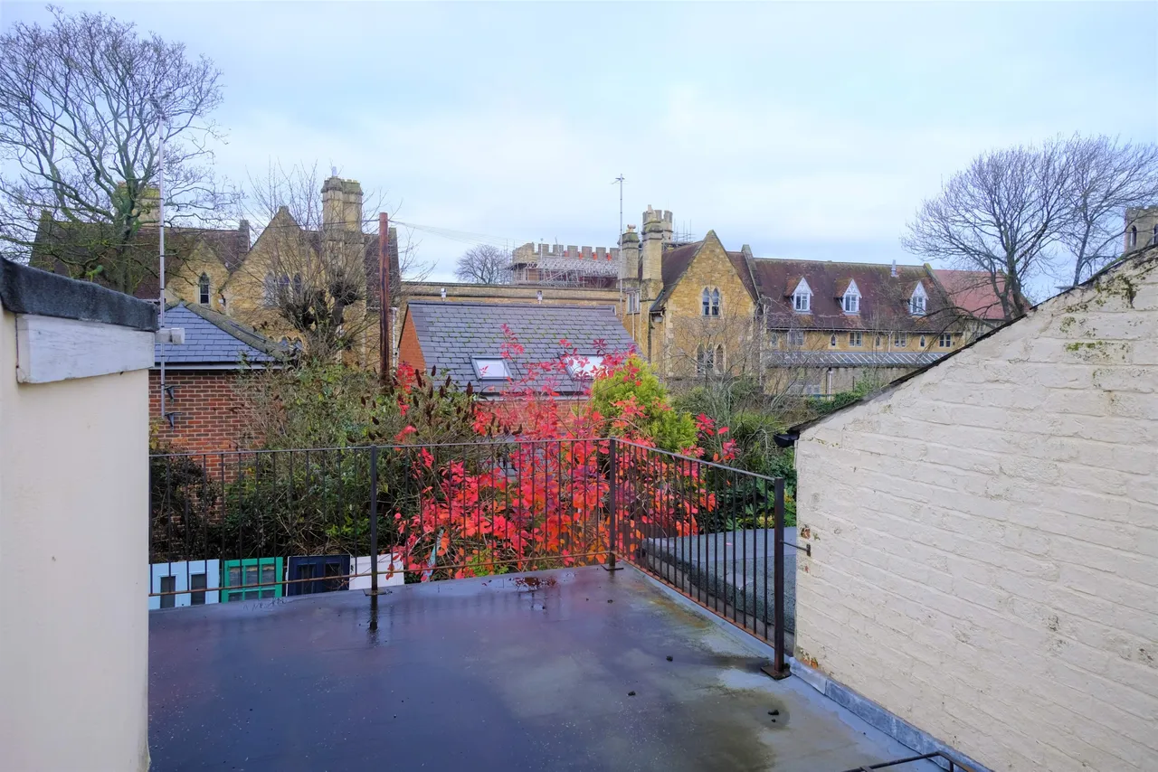 Room 3, 12 St. Pauls Street North, Cheltenham, GL50 4AQ, photo 4