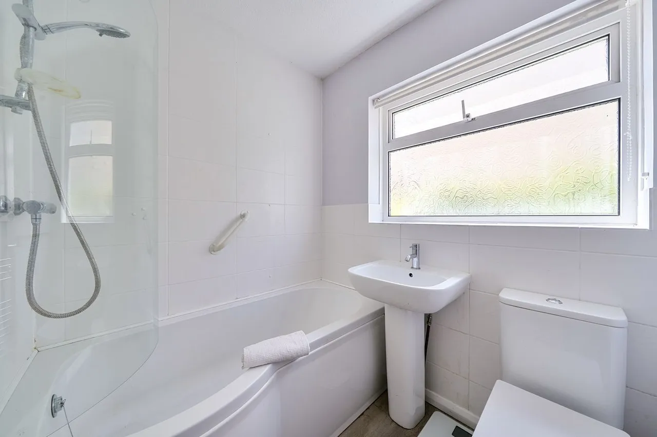 St Cuthbert Avenue, Wells, BA5, photo 12