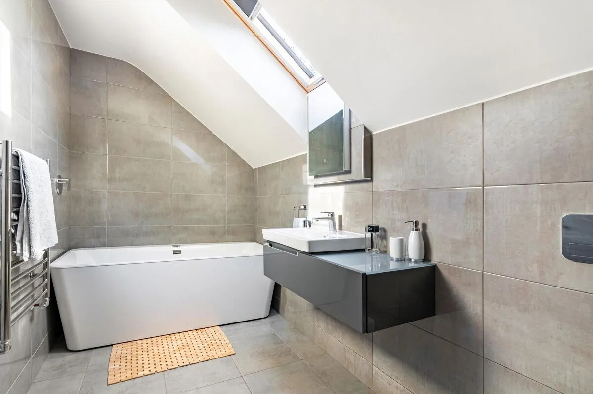 Blackwells End, Hartpury, GL19, photo 16