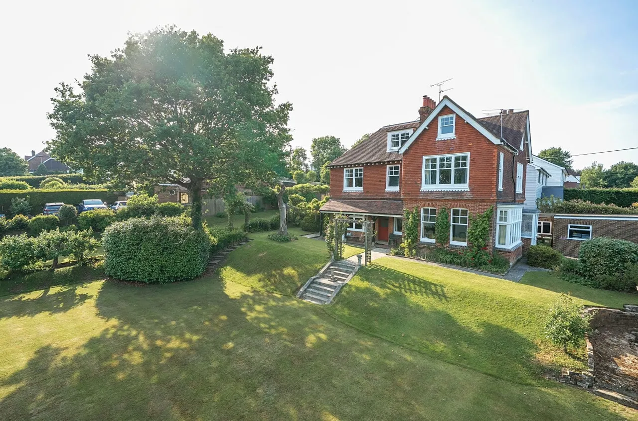 Bellhurst Road, Robertsbridge, TN32, photo 2