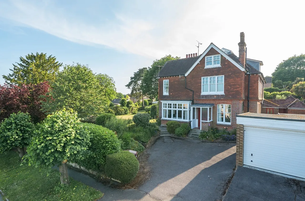 Bellhurst Road, Robertsbridge, TN32, photo 21