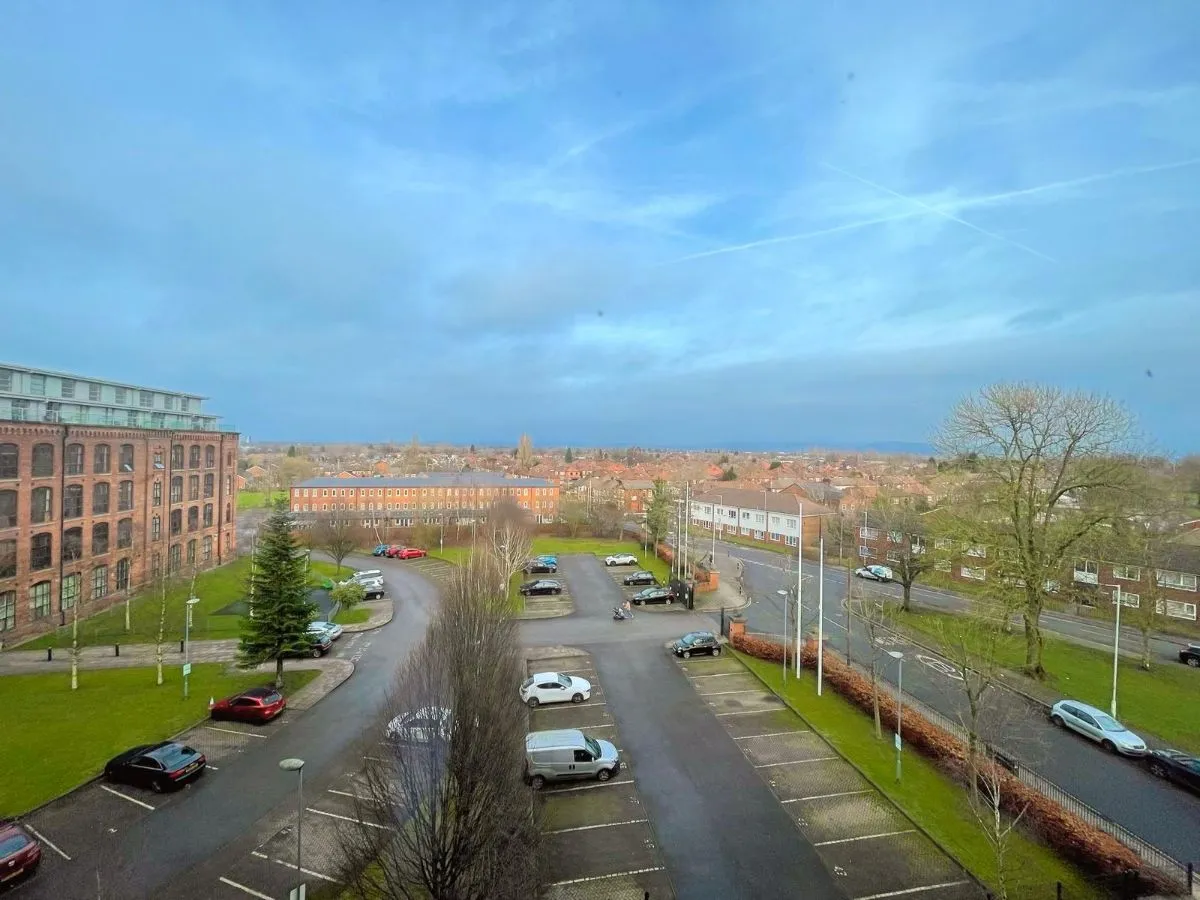 Elisabeth Gardens, Stockport, Cheshire, SK5 6FX, photo 6