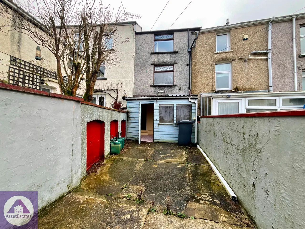Rhiw Parc Road, Abertillery, photo 13