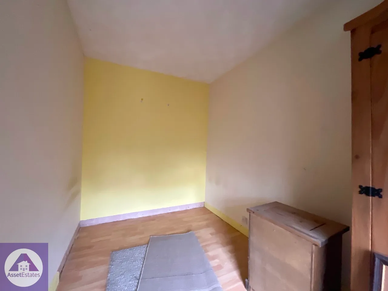 Rhiw Parc Road, Abertillery, photo 9