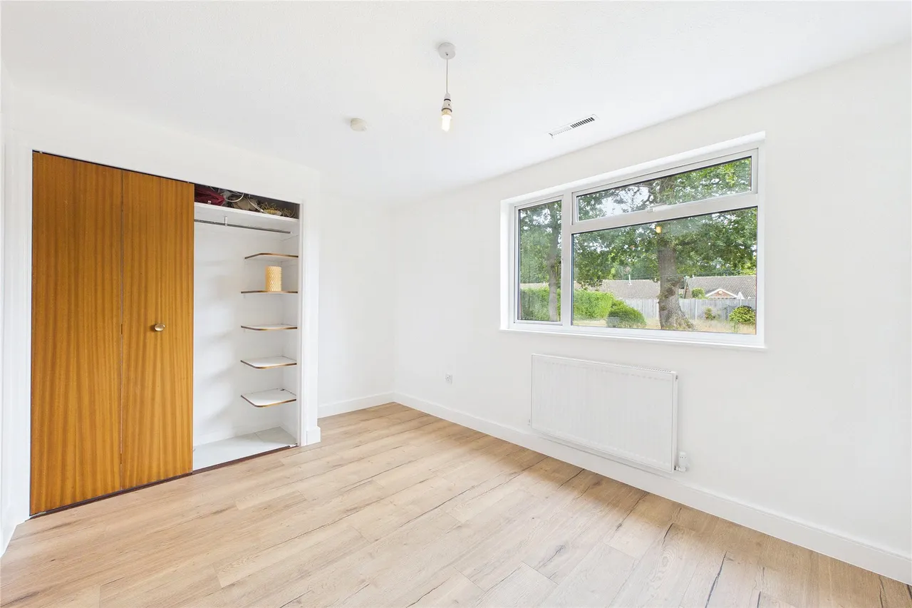 Claydon Road, Horsell, GU21, photo 7