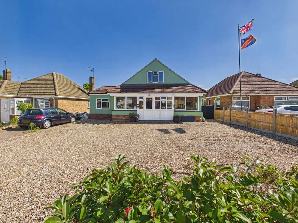 Cloes Lane, Clacton-on-Sea, CO16, photo 21