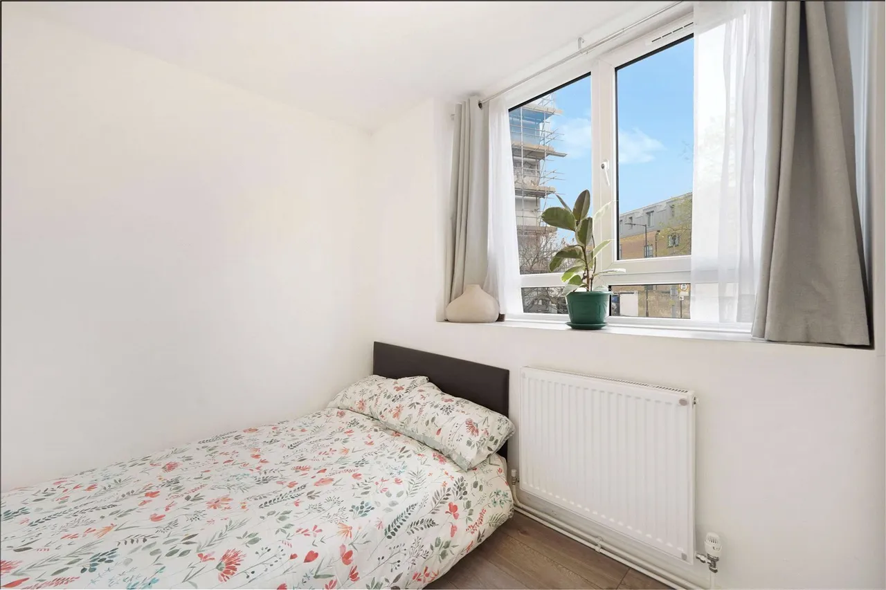 Whiston Road, Hackney, E2, photo 2
