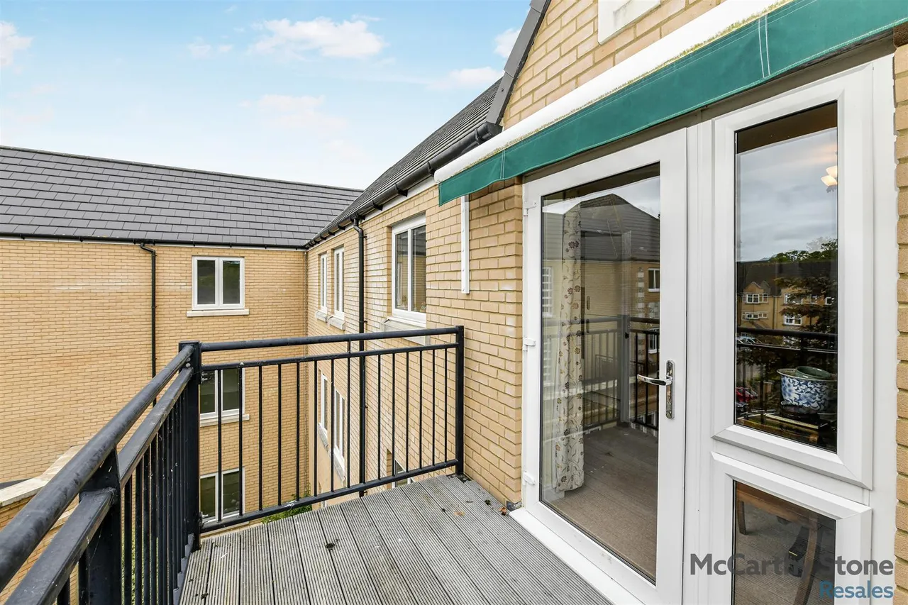 Hart Close, Wilton, SP2, photo 4