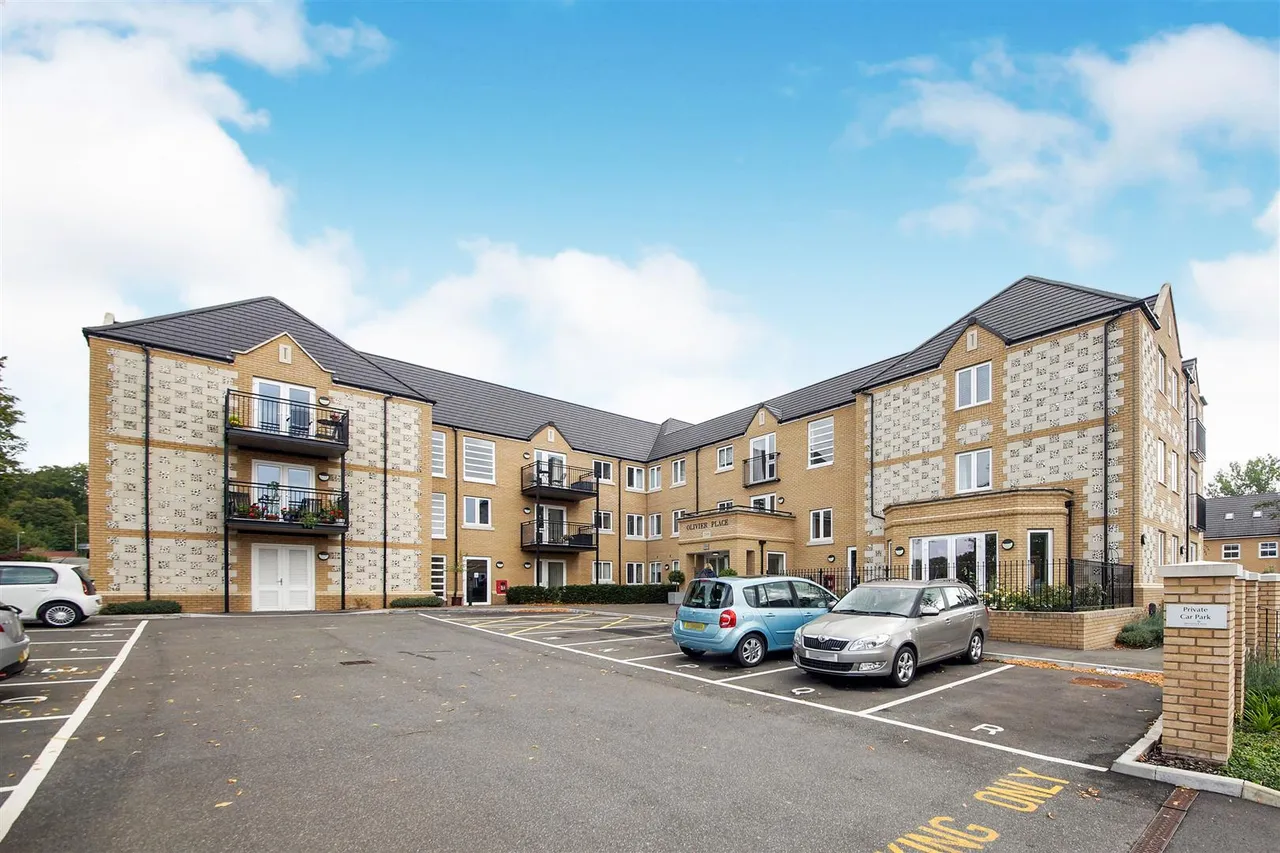 2 bed house for sale, Hart Close, Wilton, SP2