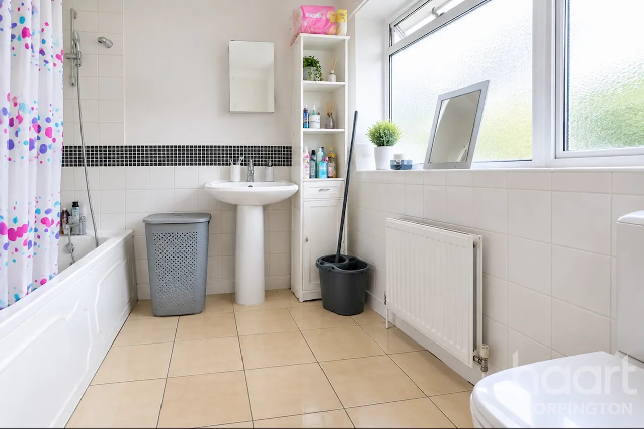 Tilbury Close, Orpington, BR5, photo 9