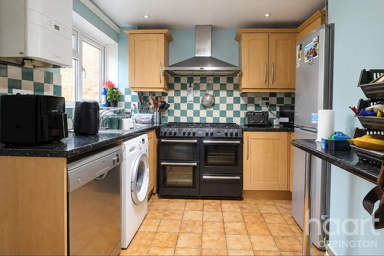 Tilbury Close, Orpington, BR5, photo 3