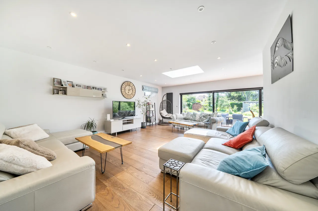 Kenbury Close, Ickenham, UB10, photo 6