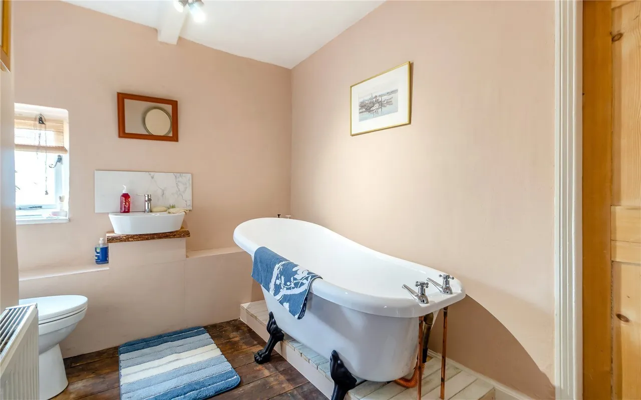 Bridge Street, Loddon, NR14, photo 11