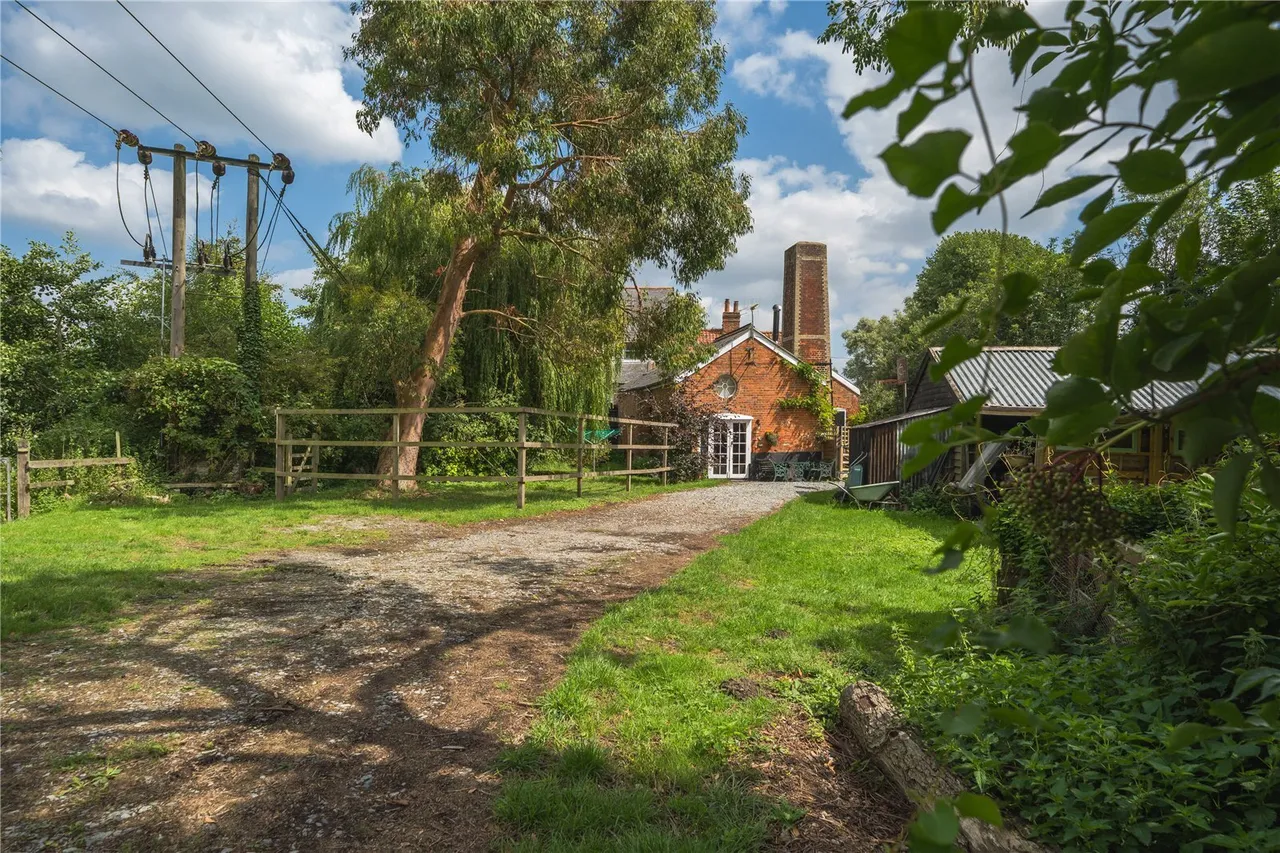 Bridge Street, Loddon, NR14, photo 15