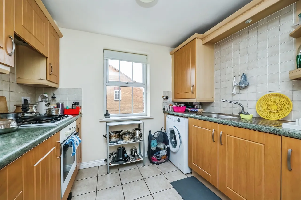 Bodill Gardens, Hucknall, NG15, photo 3